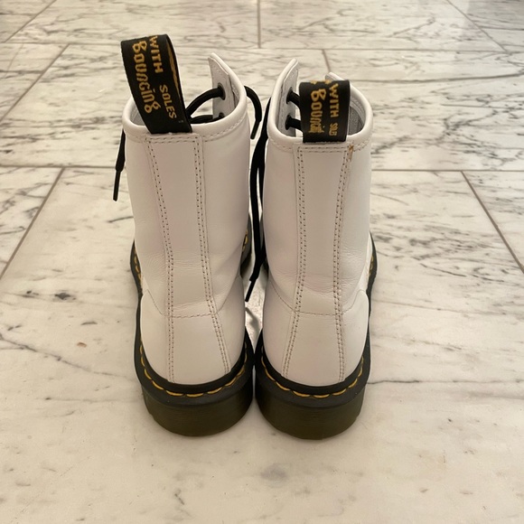 Dr Martens 1460 Leather Lace Up Boots - Picture 4 of 6